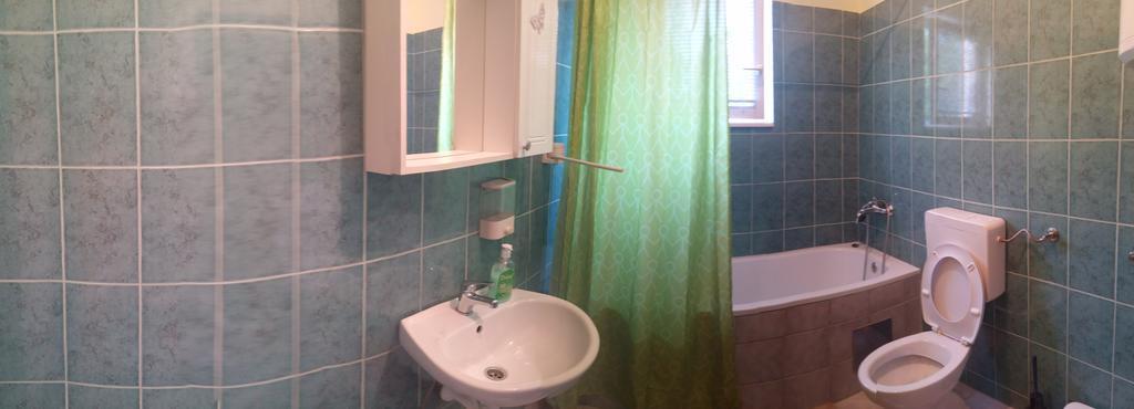 Apartment Antonela Smoljanac Esterno foto